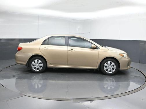 Sandy Beach Metallic 2011 Toyota Corolla LE
