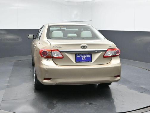 Sandy Beach Metallic 2011 Toyota Corolla LE