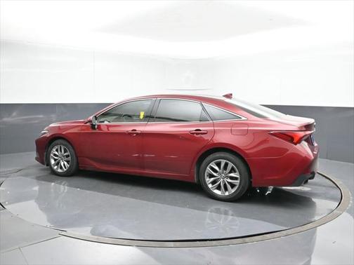 2021 Toyota Avalon XLE