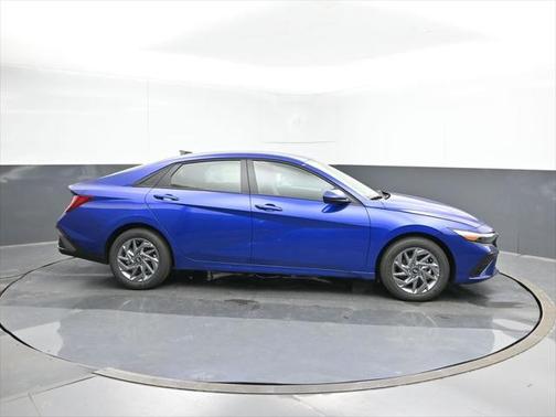 2025 Hyundai ELANTRA HEV Blue