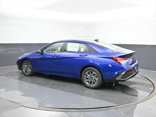 2025 Hyundai ELANTRA HEV Blue