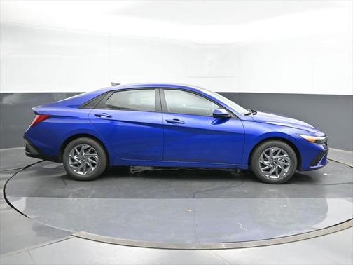 2025 Hyundai ELANTRA HEV Blue