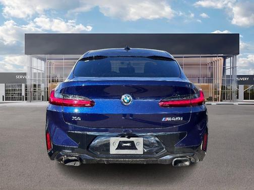2023 BMW X4 M40i