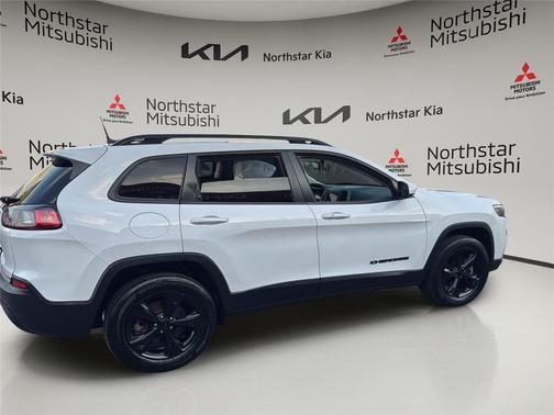 Bright White Clearcoat 2020 Jeep Cherokee Altitude