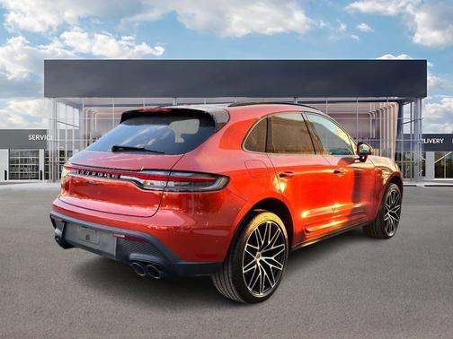2023 Porsche Macan T