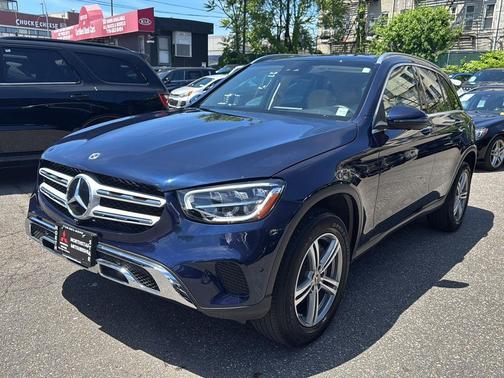 Lunar Blue Metallic 2022 Mercedes-Benz GLC 300 4MATIC
