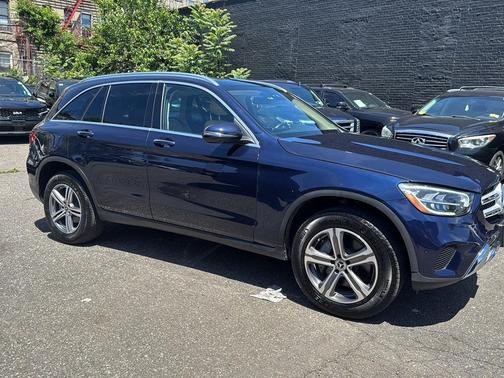 Lunar Blue Metallic 2022 Mercedes-Benz GLC 300 4MATIC