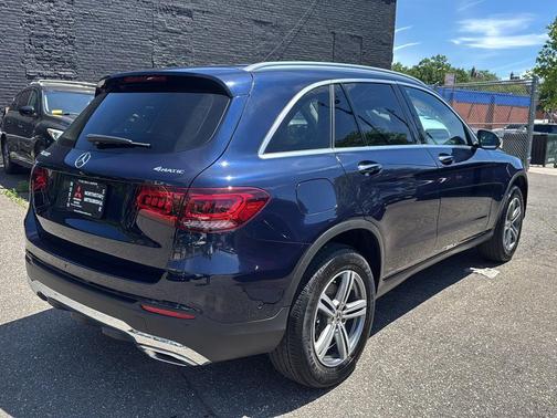 Lunar Blue Metallic 2022 Mercedes-Benz GLC 300 4MATIC