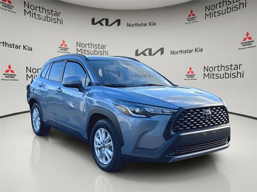 2024 Toyota Corolla Cross LE
