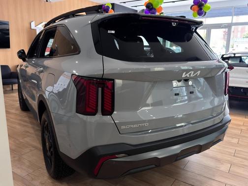 2024 Kia Sorento SX