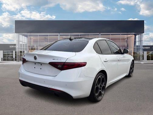2022 Alfa Romeo Giulia Ti