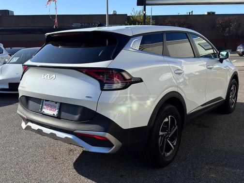 2023 Kia Sportage Hybrid LX