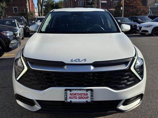 2023 Kia Sportage Hybrid LX
