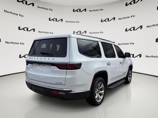 2022 Jeep Wagoneer Series II 4x4