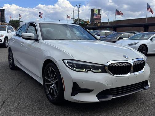 2020 BMW 330 330i
