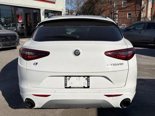 2023 Alfa Romeo Stelvio Ti