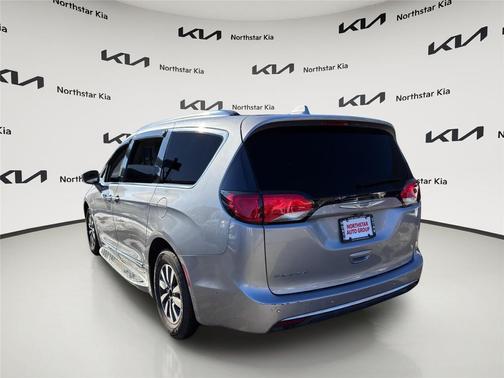 2020 Chrysler Pacifica Touring-L Plus