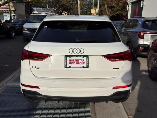 2023 Audi Q3 Premium 45 TFSI S line quattro Tiptronic