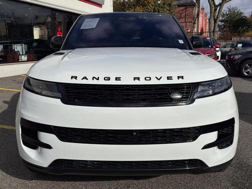 2023 Land Rover Range Rover Sport SE