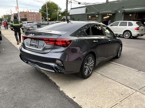 Gravity Gray 2022 Kia Forte GT-Line
