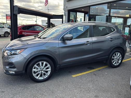 Gun Metallic 2022 Nissan Rogue Sport SV