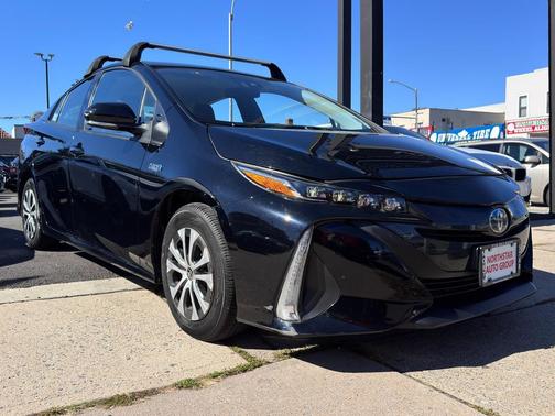 2021 Toyota Prius Prime LE