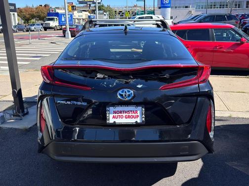 2021 Toyota Prius Prime LE