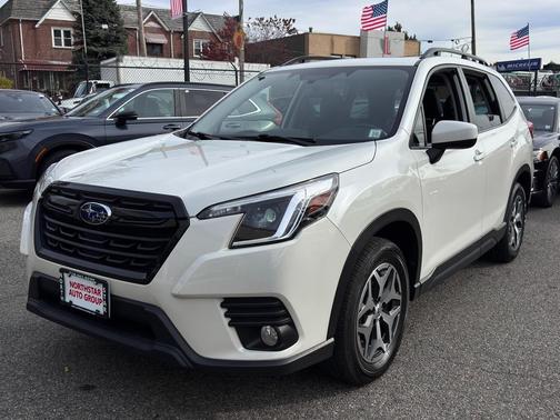 2023 Subaru Forester Premium