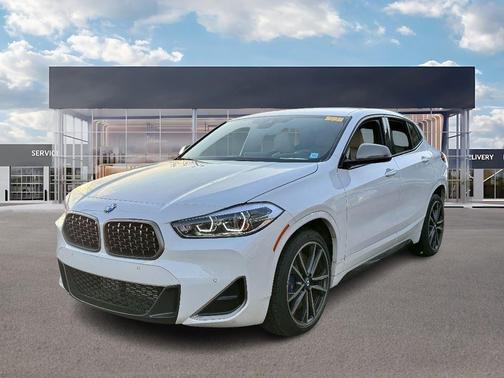 2022 BMW X2 M35i