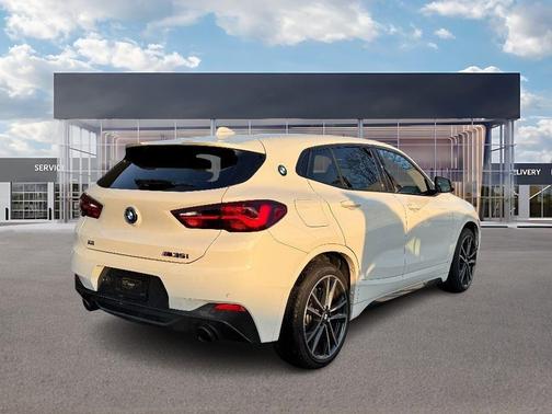 2022 BMW X2 M35i