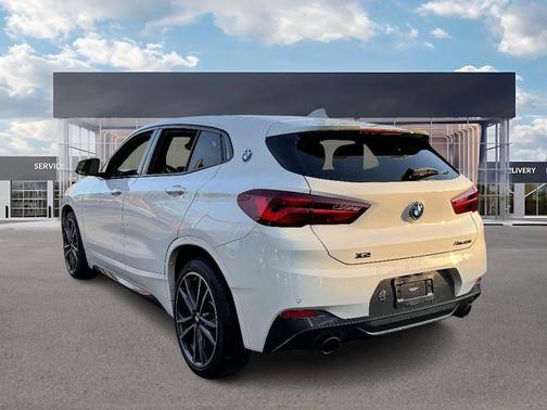 2022 BMW X2 M35i