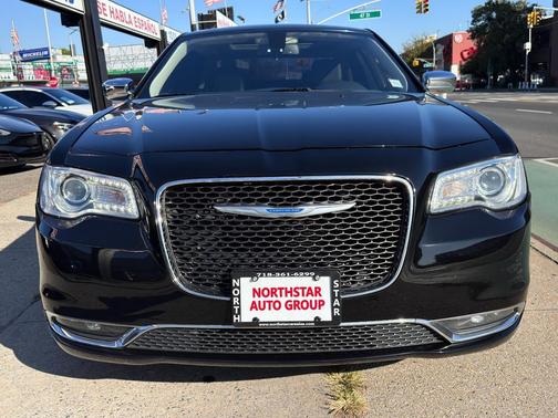 2018 Chrysler 300 Limited