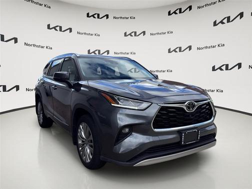 2022 Toyota Highlander Platinum