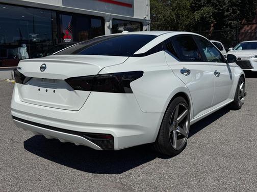 2023 Nissan Altima SR Intelligent AWD