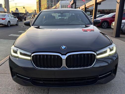 2021 BMW 530 xDrive