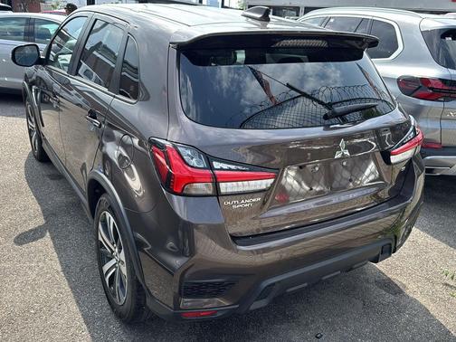 Oak Brown Metallic 2022 Mitsubishi Outlander Sport SE