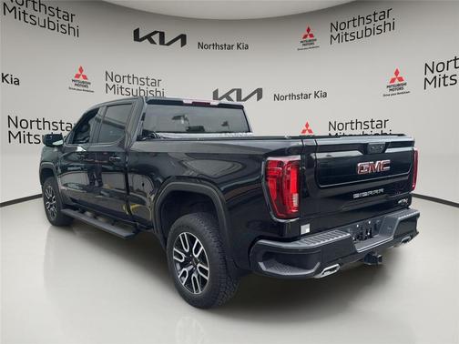Onyx Black 2022 GMC Sierra 1500 AT4