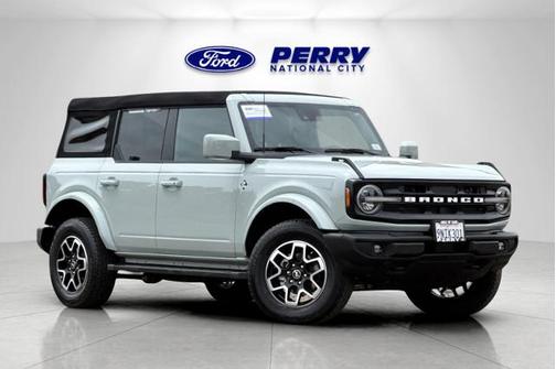2024 Ford Bronco OUTER BANKS