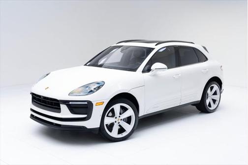 2022 Porsche Macan Base