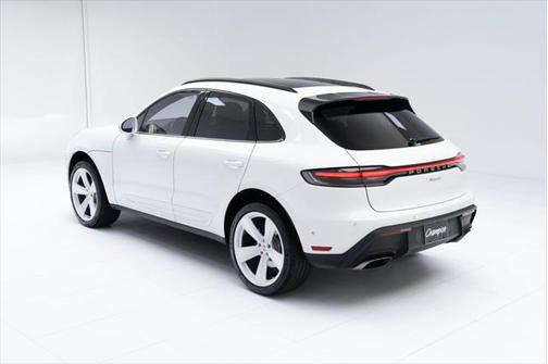 2022 Porsche Macan Base