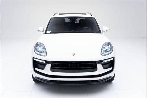 2022 Porsche Macan Base