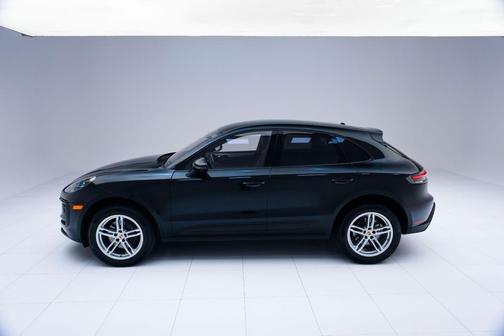 2024 Porsche Macan 