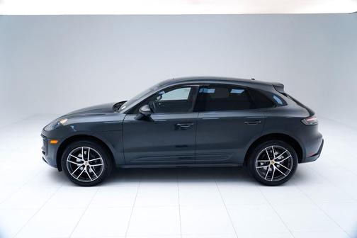 2025 Porsche Macan T