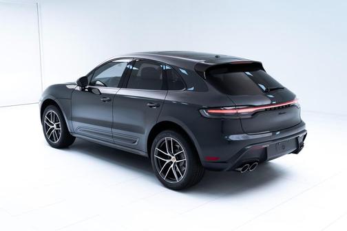 2025 Porsche Macan T