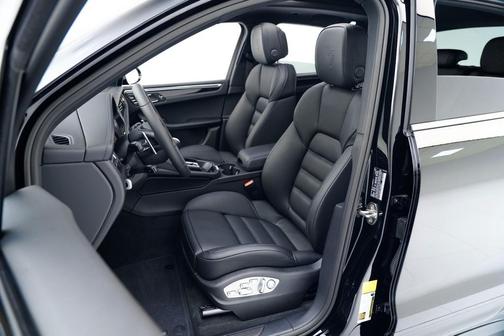 2026 Porsche Macan T