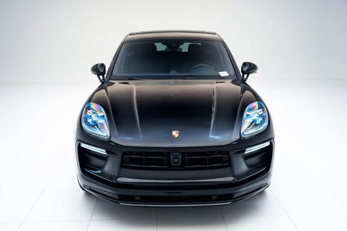 2026 Porsche Macan T