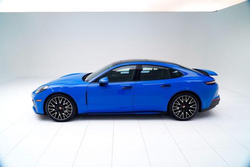 2026 Porsche Panamera 