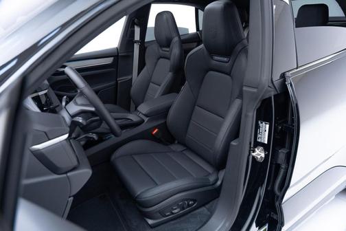 2025 Porsche Macan Electric