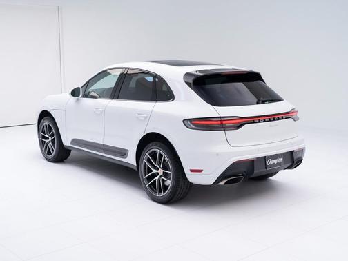 2025 Porsche Macan 