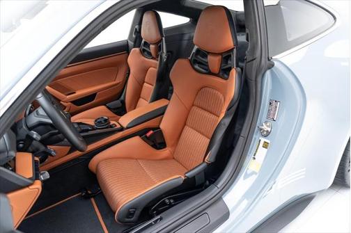 2024 Porsche 911 S/T